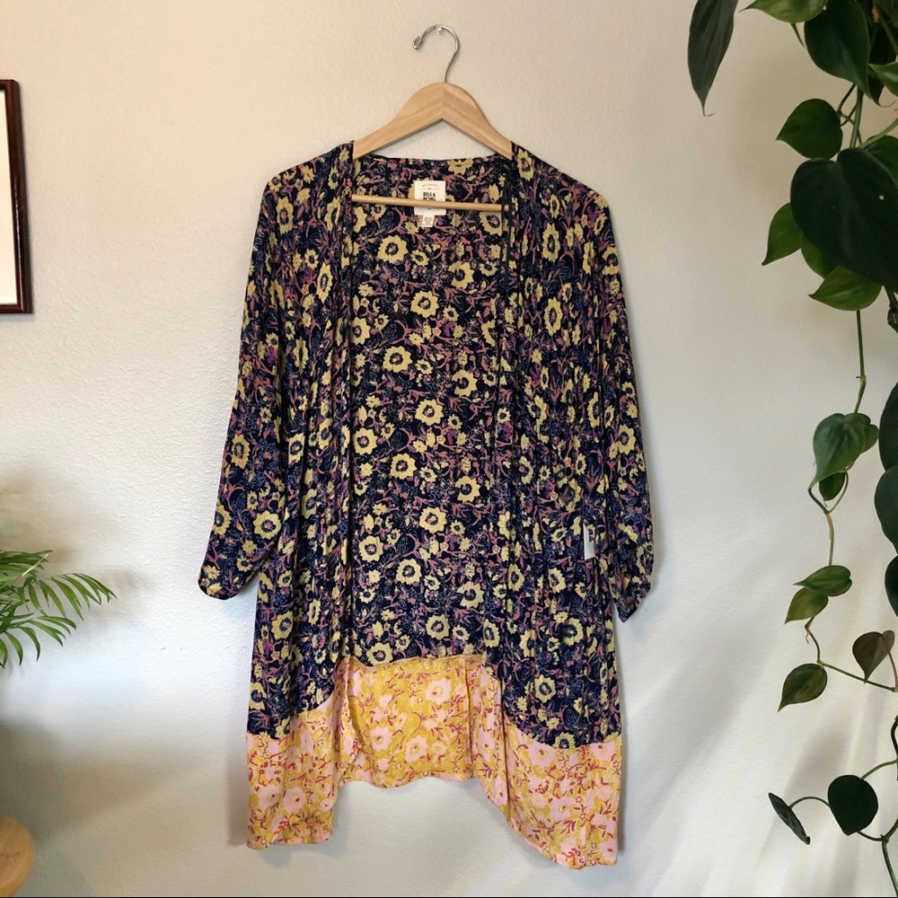 Flowy kimono style coverup